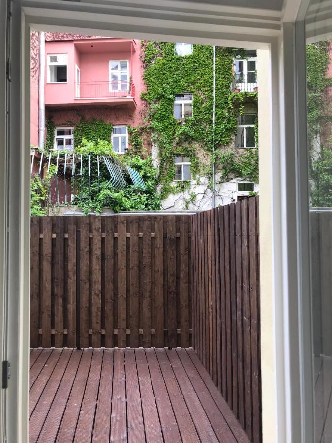 Apartment Apartman Cernomorska *